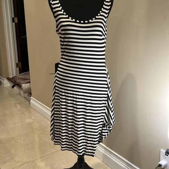 Bebe striped wrapped dress - Picture 6 of 8